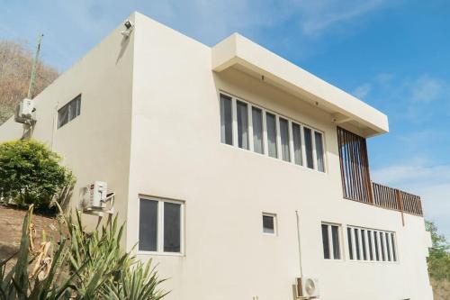 Modern 2-Bedroom Apartment Near Le Phare Bleu Marina in Grand Anse Modern 2-Bedroom Apartment Near Le Phare Bleu Marina in Grand Anse