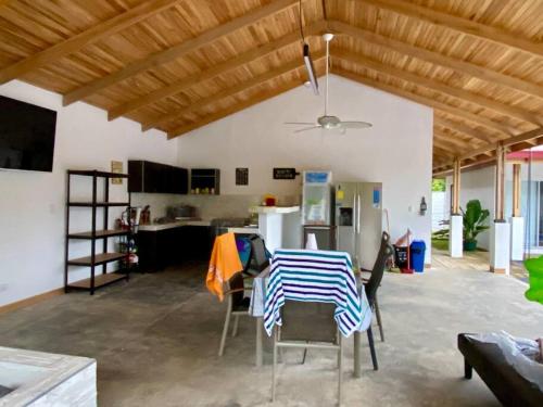 設施, Hermosa casa en Esterillos Este in 埃斯特里約斯埃斯特 設施, Hermosa casa en Esterillos Este in 埃斯特里約斯埃斯特