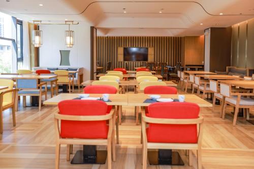 Restaurant, 臻程酒店(北京南站西铁营地铁站店) in Beijing South Station Restaurant, 臻程酒店(北京南站西铁营地铁站店) in Beijing South Station