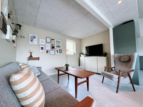 Stunning 3 Bedroom Family Friendly Retreat in Trongisvágur Stunning 3 Bedroom Family Friendly Retreat in Trongisvágur