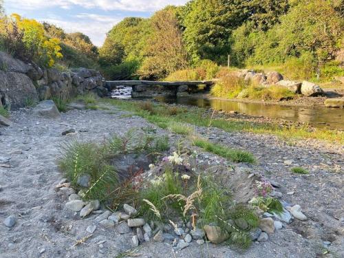 Banc Cottage in Moylgrove Banc Cottage in Moylgrove