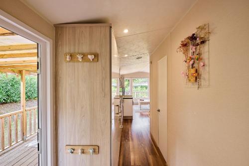 Chalet huisje Bella op de Veluwe max 2 volwassene in Beekbergen Chalet huisje Bella op de Veluwe max 2 volwassene in Beekbergen