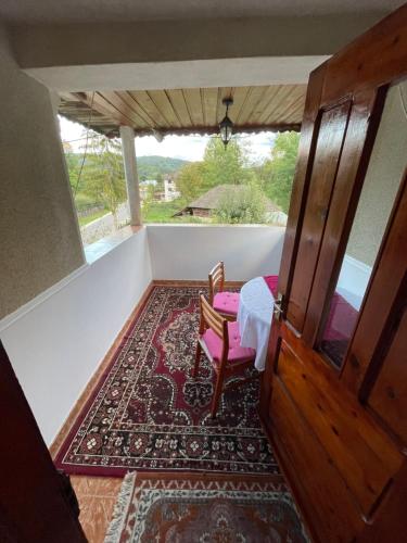 balcon/terasă, Casa Zizi in Pucioasa balcon/terasă, Casa Zizi in Pucioasa