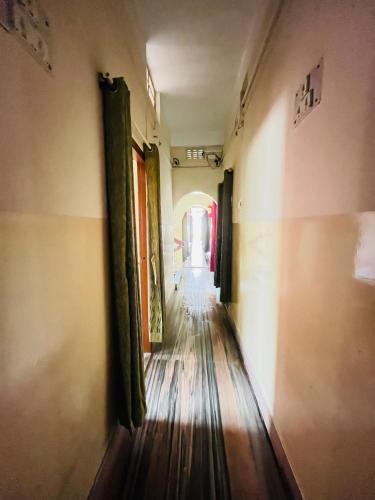 ลอดจ์ พิกาศ ภาวัน (Lodge Bikash Bhawan) in สิลิกูริ ลอดจ์ พิกาศ ภาวัน (Lodge Bikash Bhawan) in สิลิกูริ