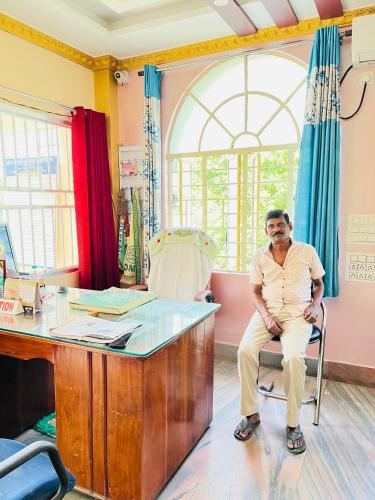 ลอดจ์ พิกาศ ภาวัน (Lodge Bikash Bhawan) in สิลิกูริ ลอดจ์ พิกาศ ภาวัน (Lodge Bikash Bhawan) in สิลิกูริ