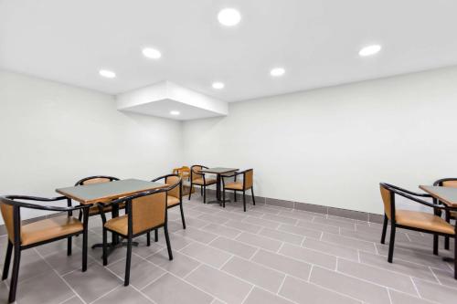 Food and beverages, Days Inn Pigeon Forge South in Pigeon Forge (TN) Food and beverages, Days Inn Pigeon Forge South in Pigeon Forge (TN)