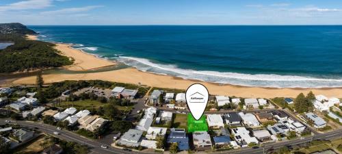 Cute Beach Escape 50m to Wamberal Beach in Wamberal Cute Beach Escape 50m to Wamberal Beach in Wamberal