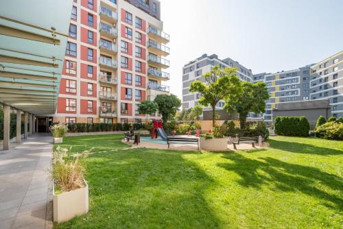 Ochota Spacious Apartment