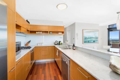 Sea View Retreat Ocean Views Pool Spa in One Mile Beach Sea View Retreat Ocean Views Pool Spa in One Mile Beach
