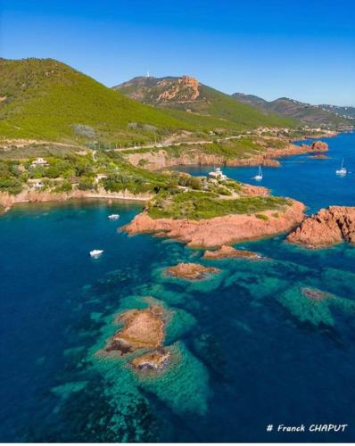 Alentours, RDC-120m plage Agay-2ch in Agay Alentours, RDC-120m plage Agay-2ch in Agay