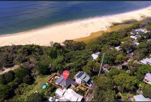 Sensational Ocean Views In Maianbar in Bundeena Sensational Ocean Views In Maianbar in Bundeena