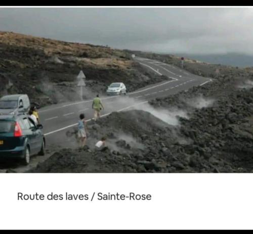 Petite Maison Atypique En Bois in Sainte Rose Petite Maison Atypique En Bois in Sainte Rose