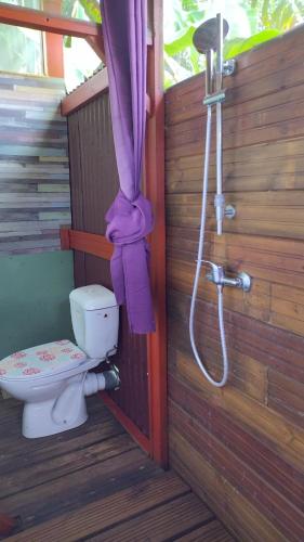 Petite Maison Atypique En Bois in Sainte Rose Petite Maison Atypique En Bois in Sainte Rose