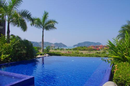 Vista Bahia 3 bdrm ocean view in beach Resort in Herradura Vista Bahia 3 bdrm ocean view in beach Resort in Herradura