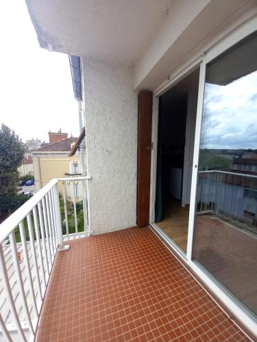 En baronnies charmant studio avec balcon et parking in Auch En baronnies charmant studio avec balcon et parking in Auch