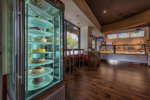 Étterem, Executive Hotel Pacific near The Gum Wall Étterem, Executive Hotel Pacific near The Gum Wall