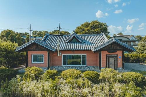 Chuncheon Viandante Dokchaehanok in Seo-myeon Chuncheon Viandante Dokchaehanok in Seo-myeon