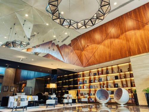Lobby, TRYP by Wyndham Dubai in Barsha Heights (Tecom) Lobby, TRYP by Wyndham Dubai in Barsha Heights (Tecom)
