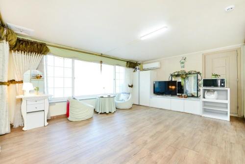 Gapyeong Flower Muji Pension in Ha-myeon Gapyeong Flower Muji Pension in Ha-myeon