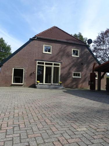 B&B Aan de Vaart in Assen B&B Aan de Vaart in Assen