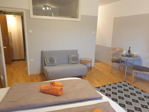 "Wohlfuhl-Oase im Zentrum von Villach-1 Zimmer, Apartment , Garconniere Villach City in Villach "Wohlfuhl-Oase im Zentrum von Villach-1 Zimmer, Apartment , Garconniere Villach City in Villach