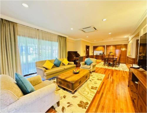 Cyberview Resort Spa near ERL Railway Station - Putrajaya Sentral Cyberview Resort Spa near ERL Railway Station - Putrajaya Sentral