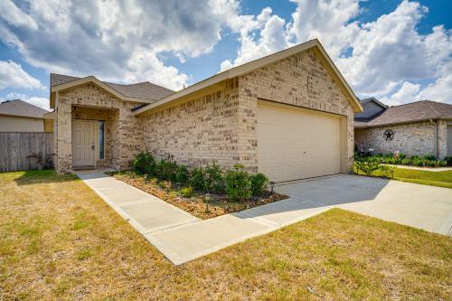 Pet-Friendly Home about 4 Mi to Big Rivers Water Park! in Porter Pet-Friendly Home about 4 Mi to Big Rivers Water Park! in Porter