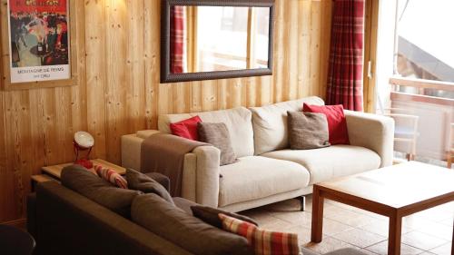 Guestroom, Errigal Apartment in Morzine City Center Guestroom, Errigal Apartment in Morzine City Center