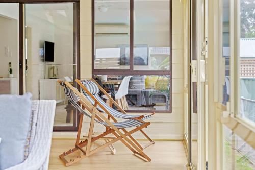 Waterfront Pet Friendly Abode Toukley NSW in Toukley Waterfront Pet Friendly Abode Toukley NSW in Toukley