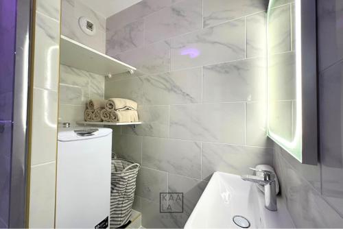 KAALA RIVERSIDE Deluxe apt entre Disney et Paris free Parking in Lognes KAALA RIVERSIDE Deluxe apt entre Disney et Paris free Parking in Lognes