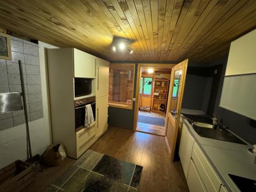 Cocina, Freundliche 2-Zimmer-Erdgeschosswohnung mit Garten in Seeberg in Sonntag Cocina, Freundliche 2-Zimmer-Erdgeschosswohnung mit Garten in Seeberg in Sonntag