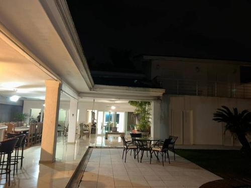 Casa para relaxar Jardim Acapulco in Jardim Acapulco Casa para relaxar Jardim Acapulco in Jardim Acapulco