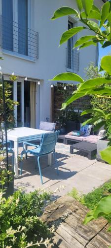 Modernes Haus nahe Köln Zentrum- mindestens 6 Nächte