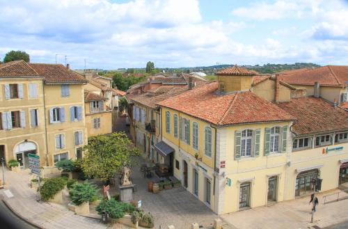 Pemandangan, Villaret - Très spacieux en Coeur de Ville - 2ème étage (Villaret - Tres spacieux en Coeur de Ville - 2eme etage) in Auch Pemandangan, Villaret - Très spacieux en Coeur de Ville - 2ème étage (Villaret - Tres spacieux en Coeur de Ville - 2eme etage) in Auch