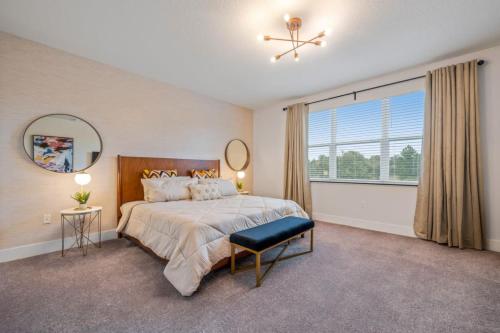 Wonderful 4BD Home with Pool near Disney