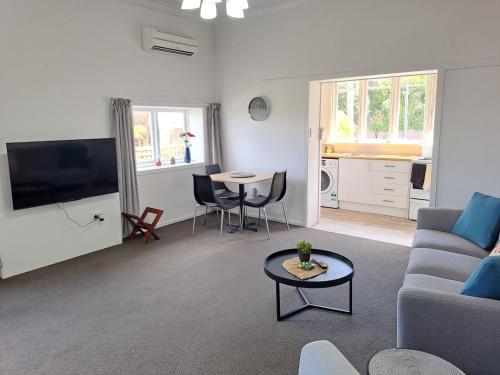 St Clair Apartment - 1 Bedroom in West Dunedin St Clair Apartment - 1 Bedroom in West Dunedin