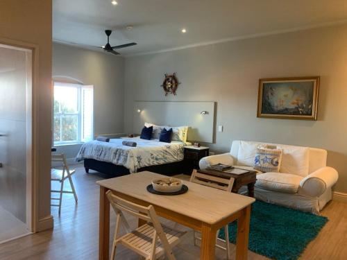 Zimmeransicht, Hermanus Waterfront Apartment 12 in Hermanus Zimmeransicht, Hermanus Waterfront Apartment 12 in Hermanus