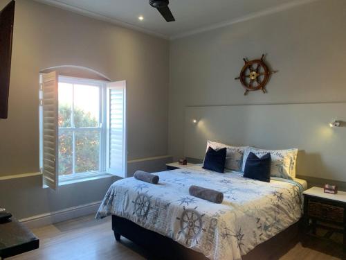 Hermanus Waterfront Apartment 12 in Hermanus Hermanus Waterfront Apartment 12 in Hermanus
