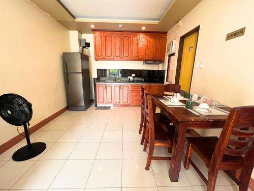 Manora Apartments and Guest House in Talisay City Manora Apartments and Guest House in Talisay City