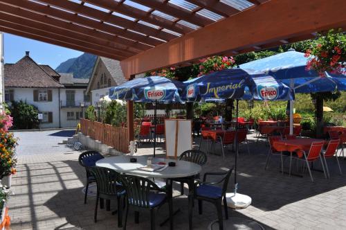 Erkély/terasz, Hotel Restaurant Raben in Linthal Erkély/terasz, Hotel Restaurant Raben in Linthal