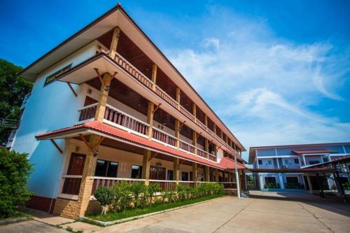 Nakarin Hotel in Amnat Charoen Nakarin Hotel in Amnat Charoen