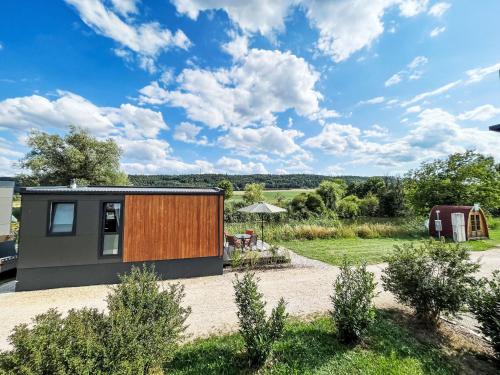 Holiday Home Tiny Haus Lieblingsplatz by Interhome in Beilngries Holiday Home Tiny Haus Lieblingsplatz by Interhome in Beilngries