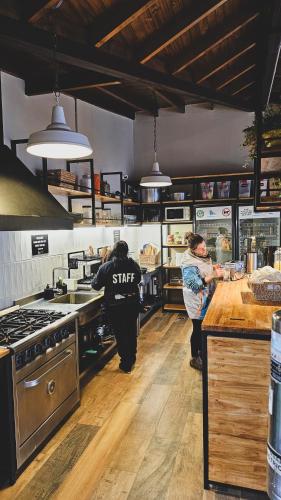 Konyha, Antarctica Hostel in Ushuaia Konyha, Antarctica Hostel in Ushuaia