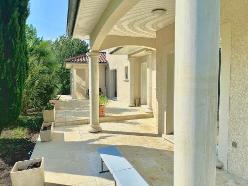 room in house in 維萊豐坦 room in house in 維萊豐坦