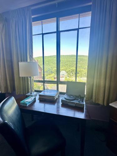 ทัศนียภาพ, Latchis Hotel in แบตเทิลโบโร (VT) ทัศนียภาพ, Latchis Hotel in แบตเทิลโบโร (VT)