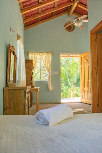 Casa Aragon Ortiz in Piedra de Moros Casa Aragon Ortiz in Piedra de Moros