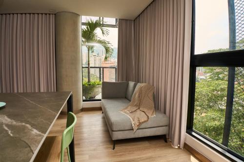 Hype States in กาลี Hype States in กาลี