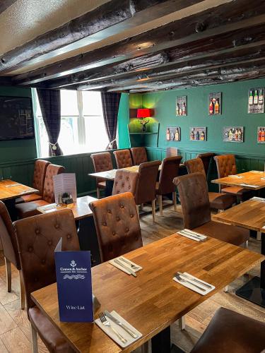 Їжа та напої, Crown and Anchor Inn in Форрс Їжа та напої, Crown and Anchor Inn in Форрс