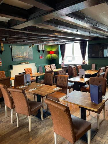 Їжа та напої, Crown and Anchor Inn in Форрс Їжа та напої, Crown and Anchor Inn in Форрс