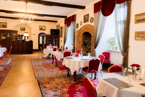 Étterem, Edoles Pils in Kurzemes Étterem, Edoles Pils in Kurzemes